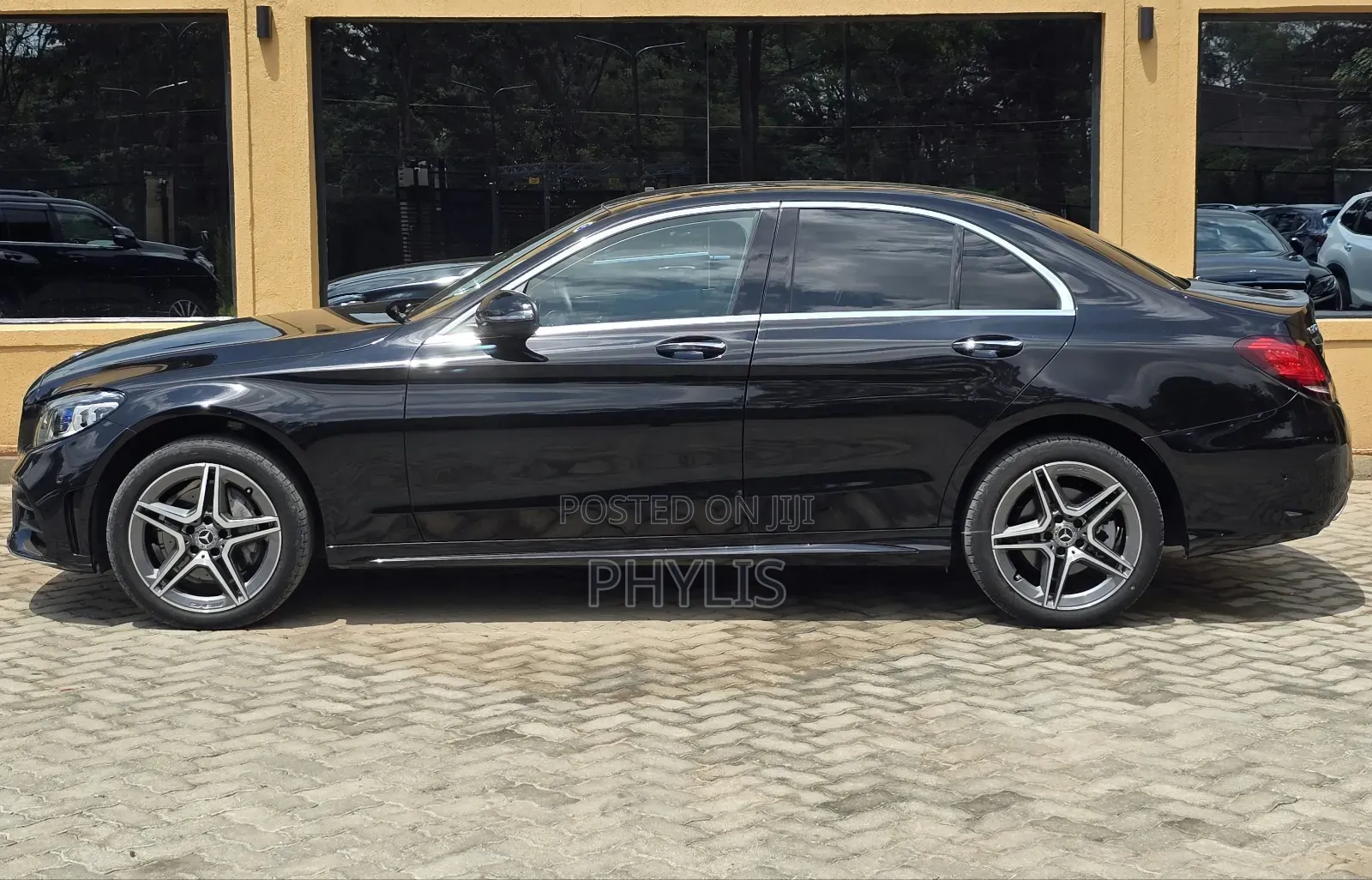 Mercedes-Benz C200 2019 Black