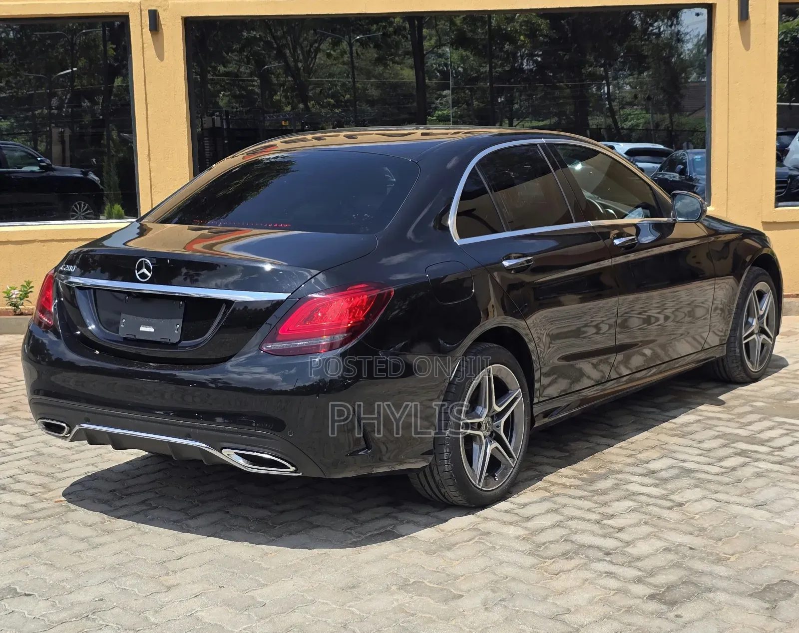 Mercedes-Benz C200 2019 Black