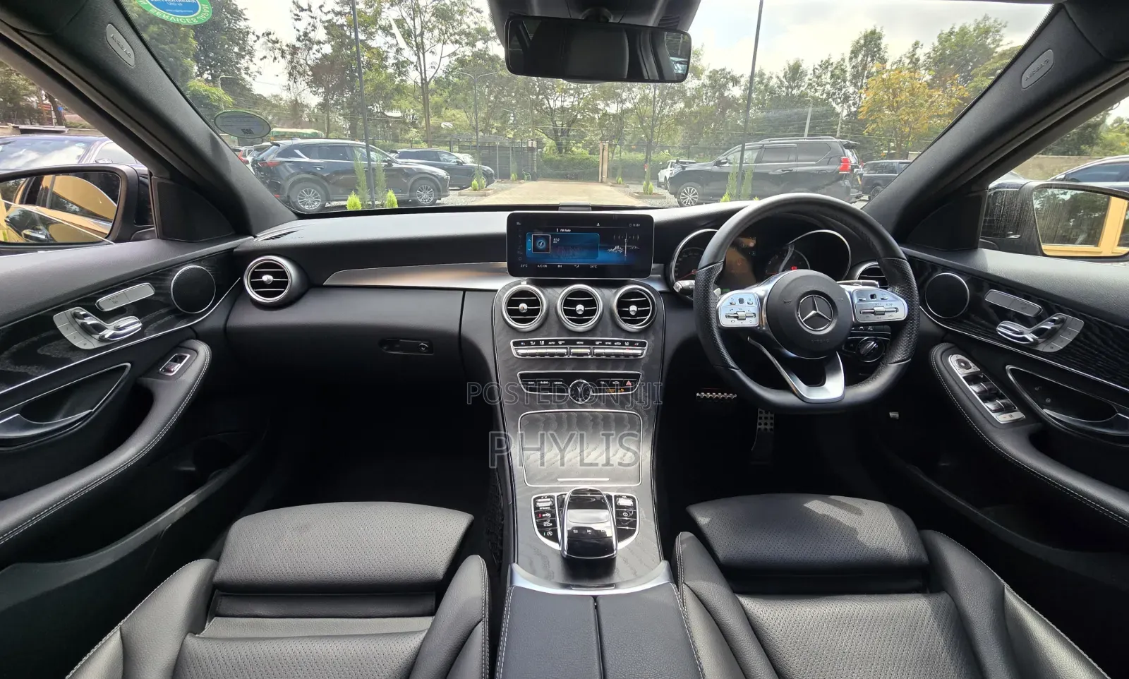 Mercedes-Benz C200 2019 Black