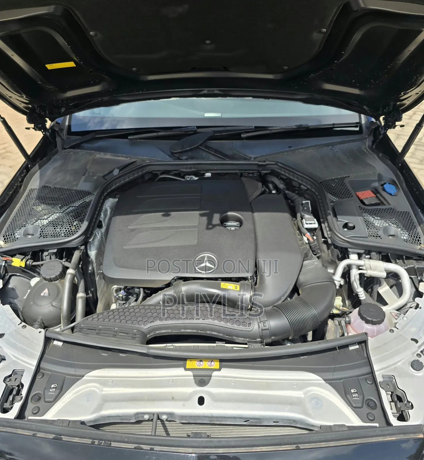 Mercedes-Benz C200 2019 Black