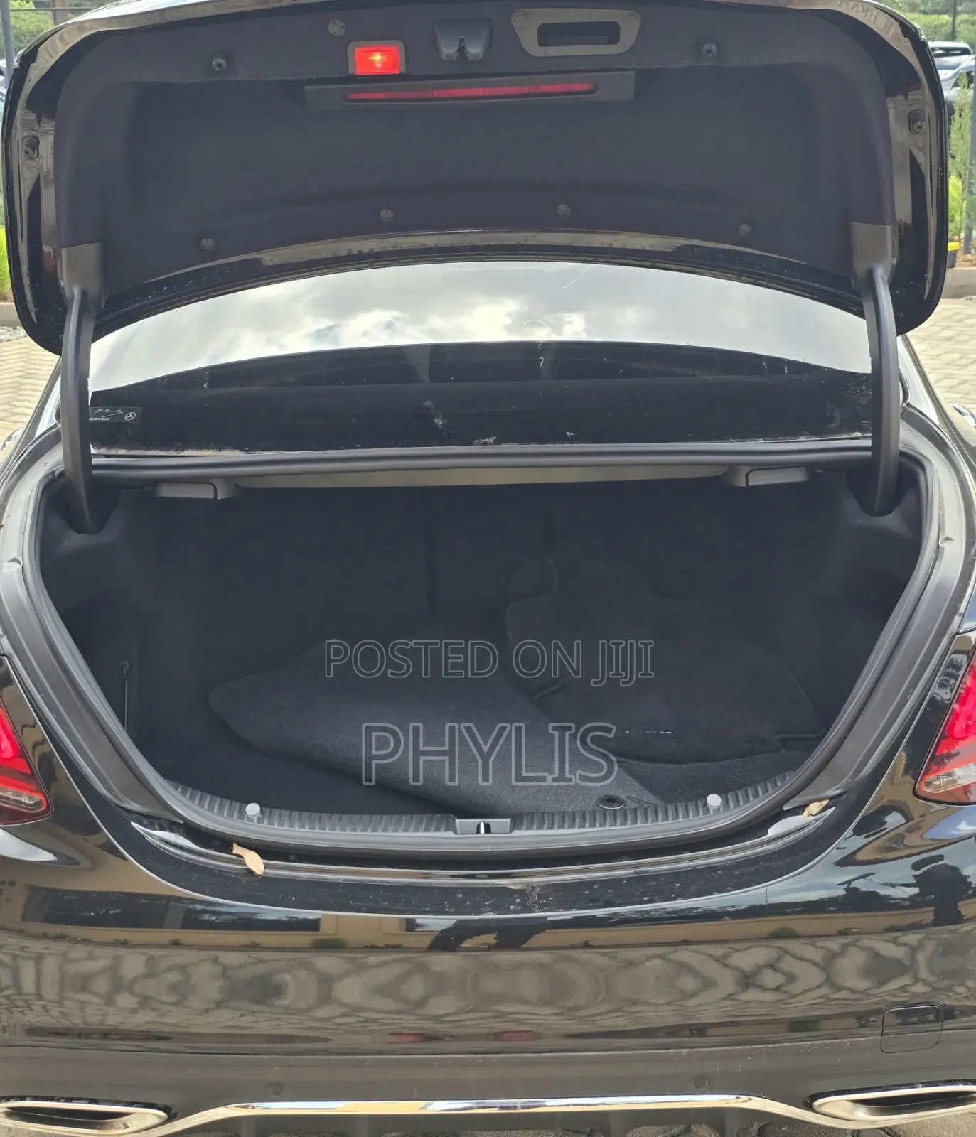 Mercedes-Benz C200 2019 Black