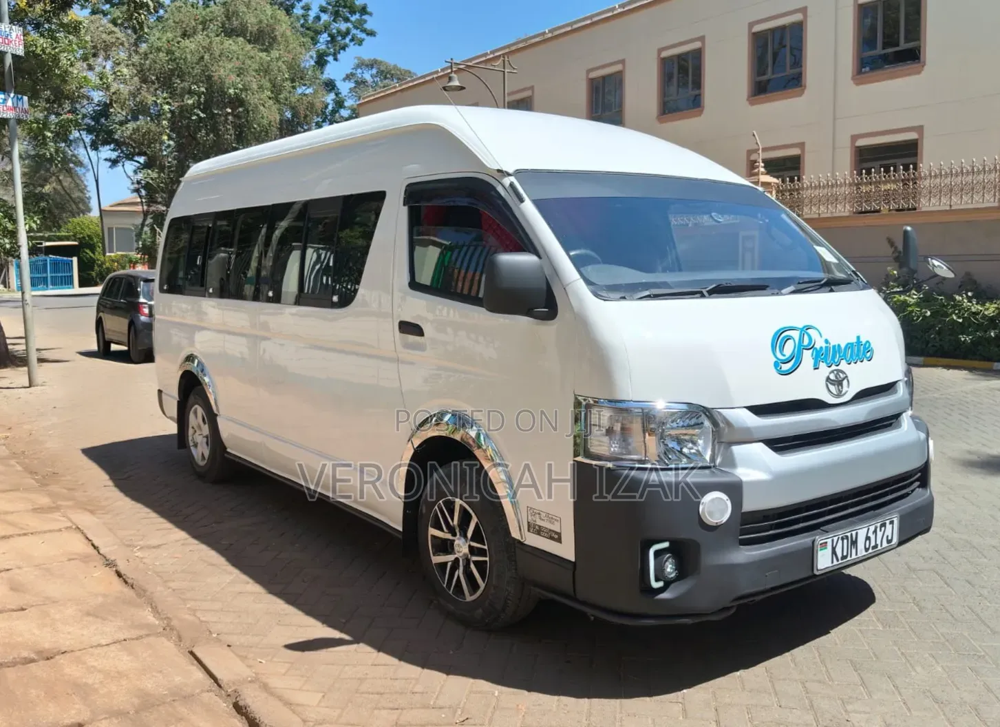 Toyota HiAce 2017 White