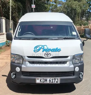 Toyota HiAce 2017 White