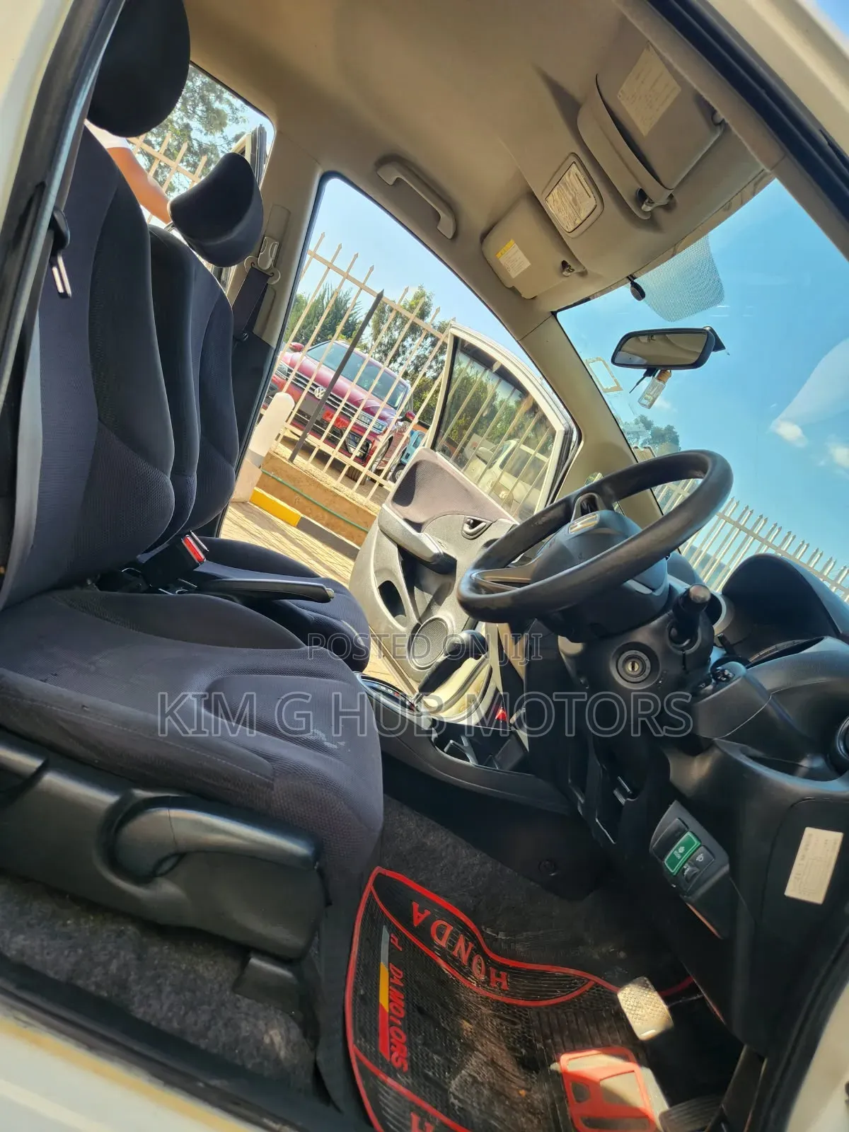 Honda Fit 2013 Pearl