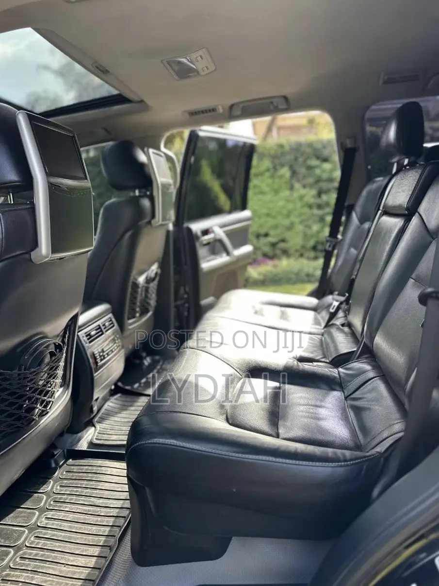 Toyota Land Cruiser 2012 Black