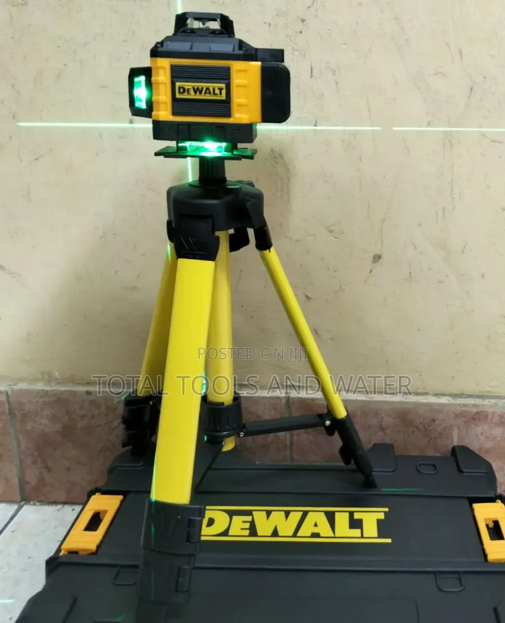 Gypsum Set DeWalt Laser Level 16line 360° 2 Battery and Tripod Stand