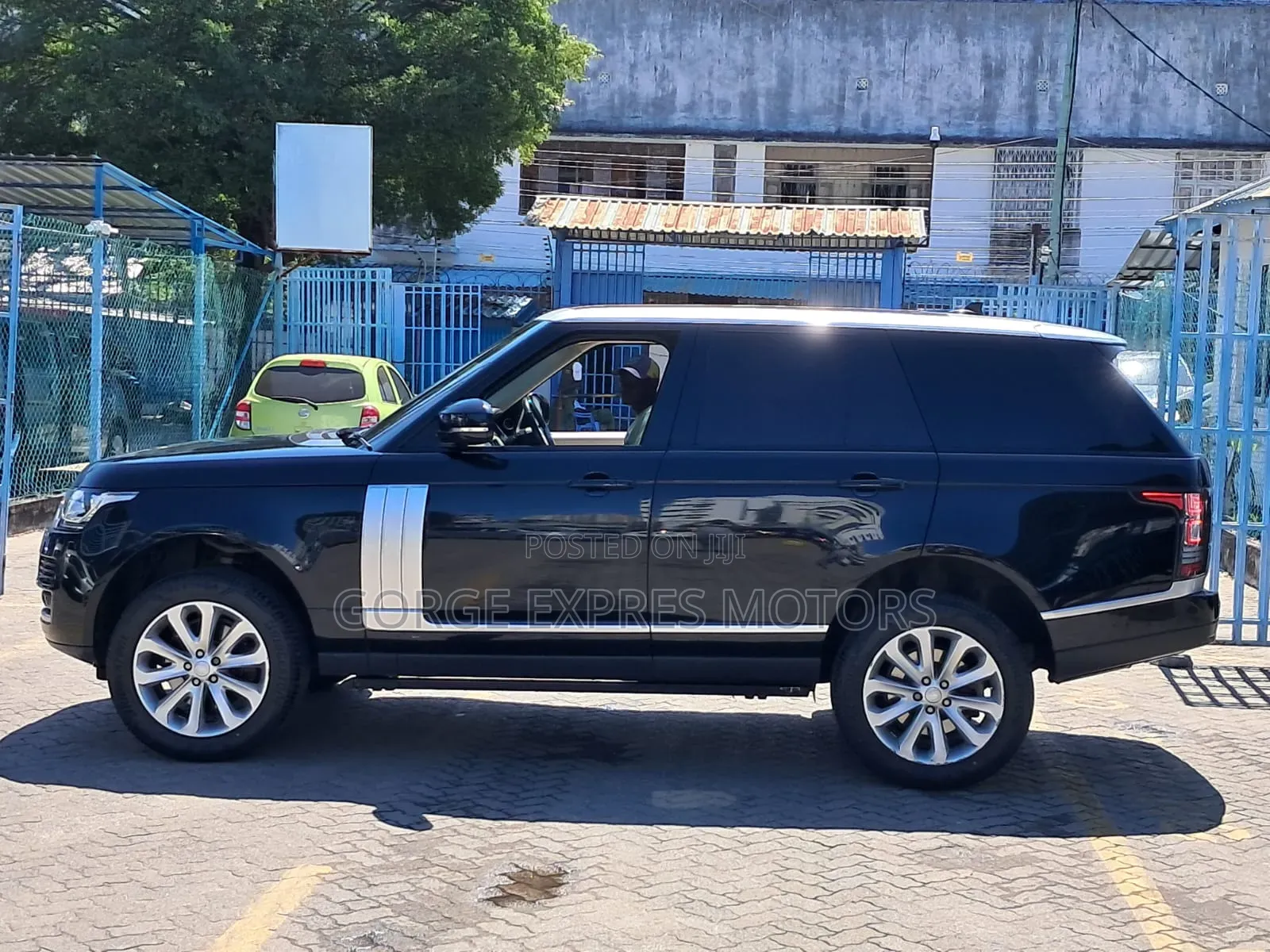 Rover Land 2016 Blue