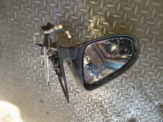 Toyota Spade Sidemirrow - thumbnail 2