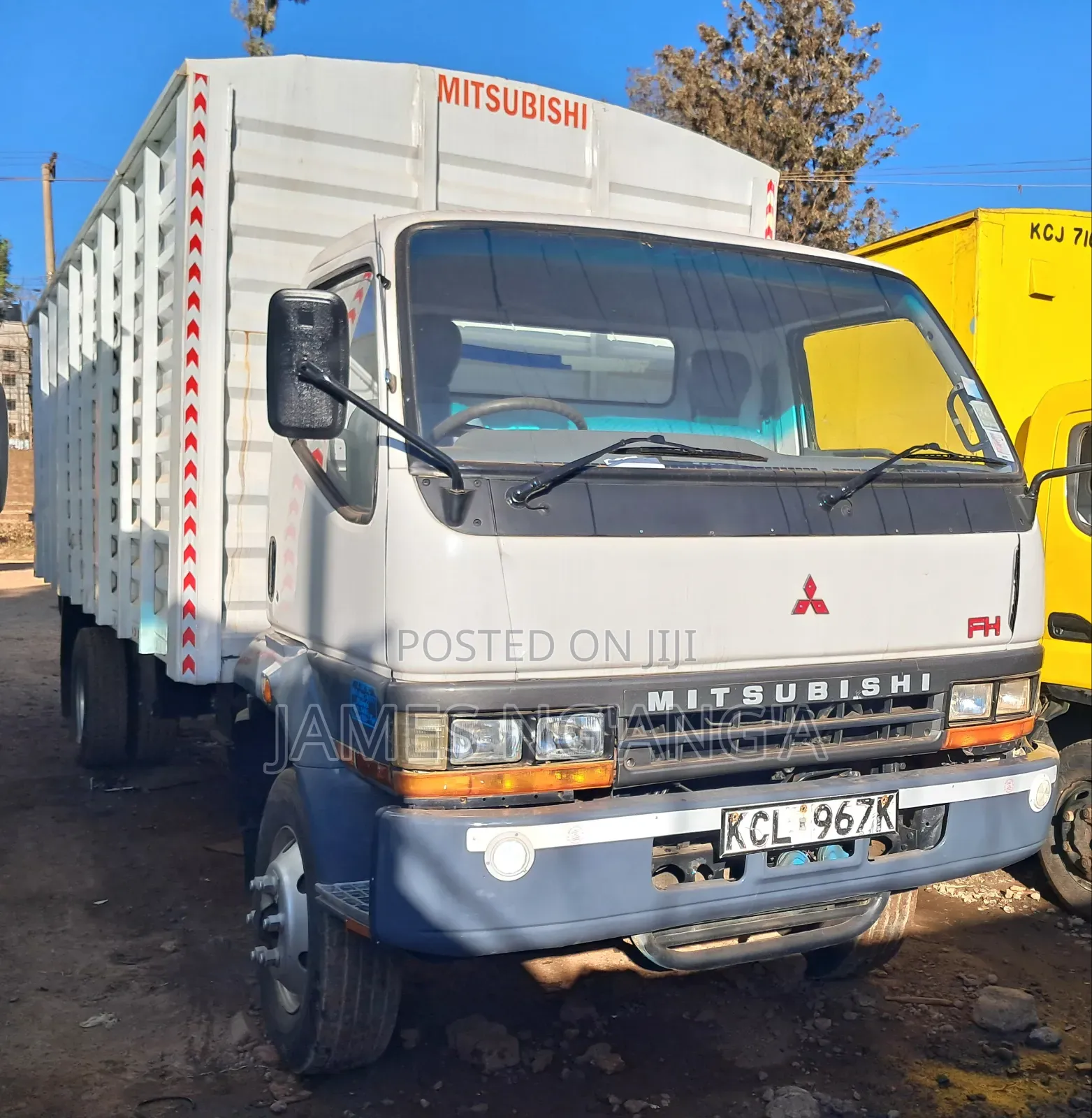 Mitsubishi Fh215 #2016