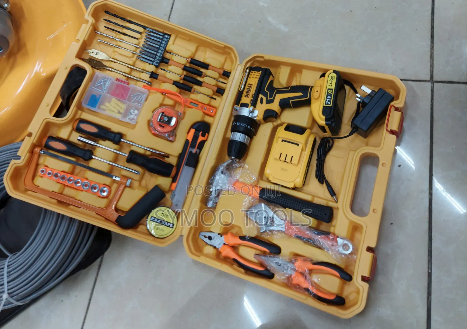21V Dewalt Rechargeable Drillset