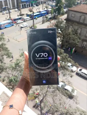 New Vivo V70 256 GB Black