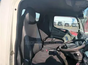 Mitsubishi Fuso Canter Body-Less Chassis