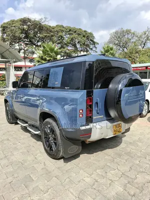 Land Rover Defender 2023 Blue