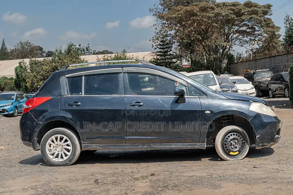 Nissan Tiida 2008 Black