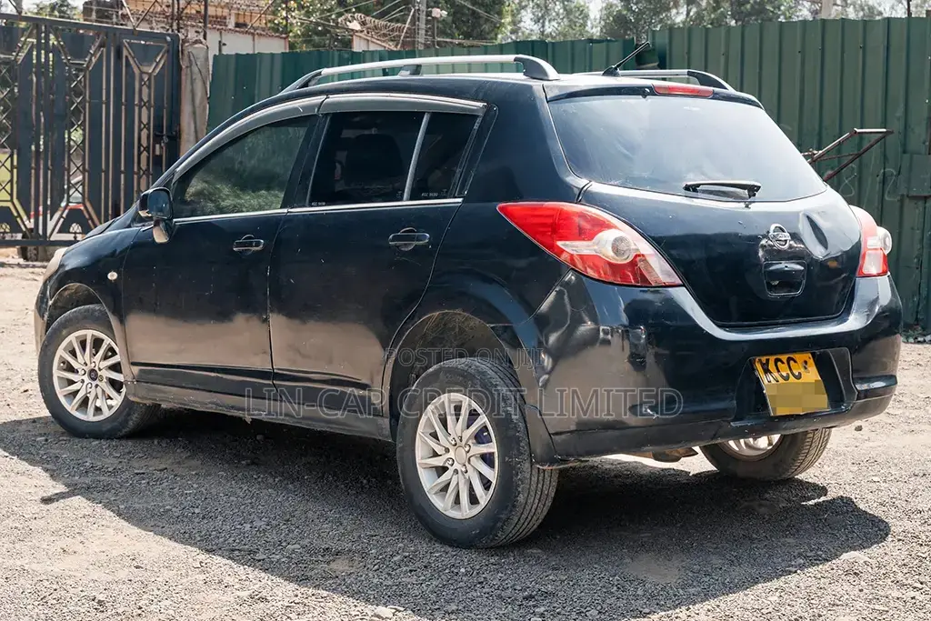 Nissan Tiida 2008 Black
