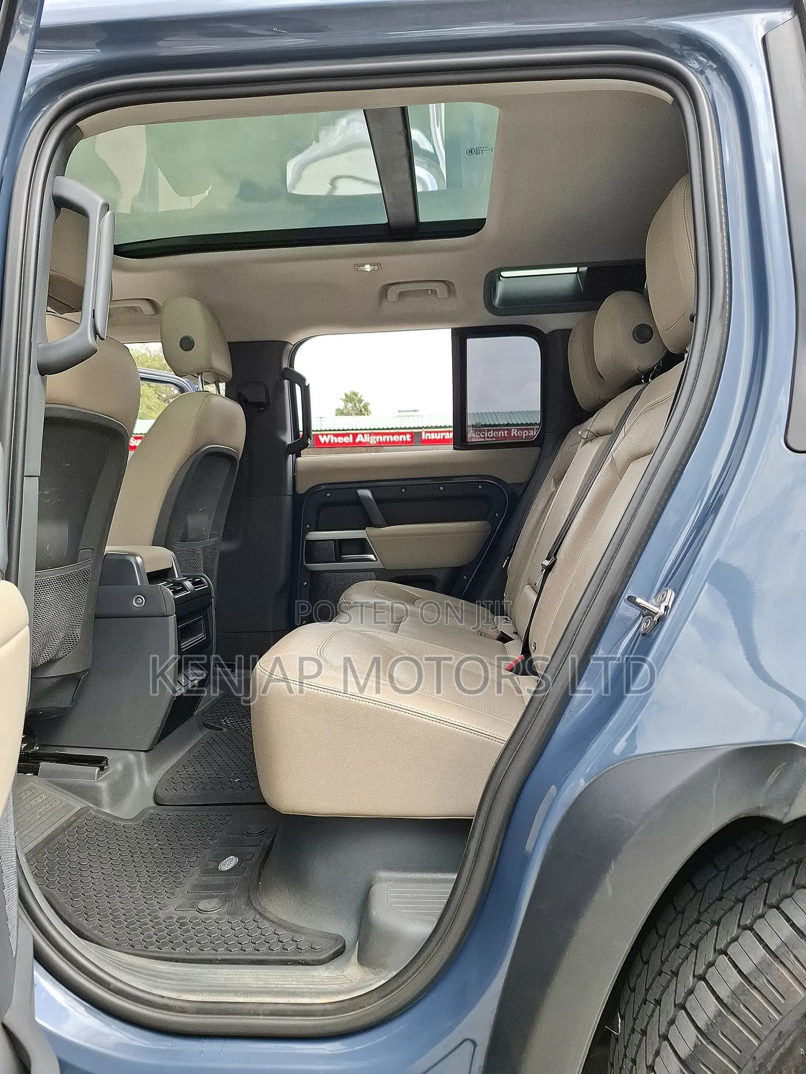 Land Rover Defender 2023 Blue