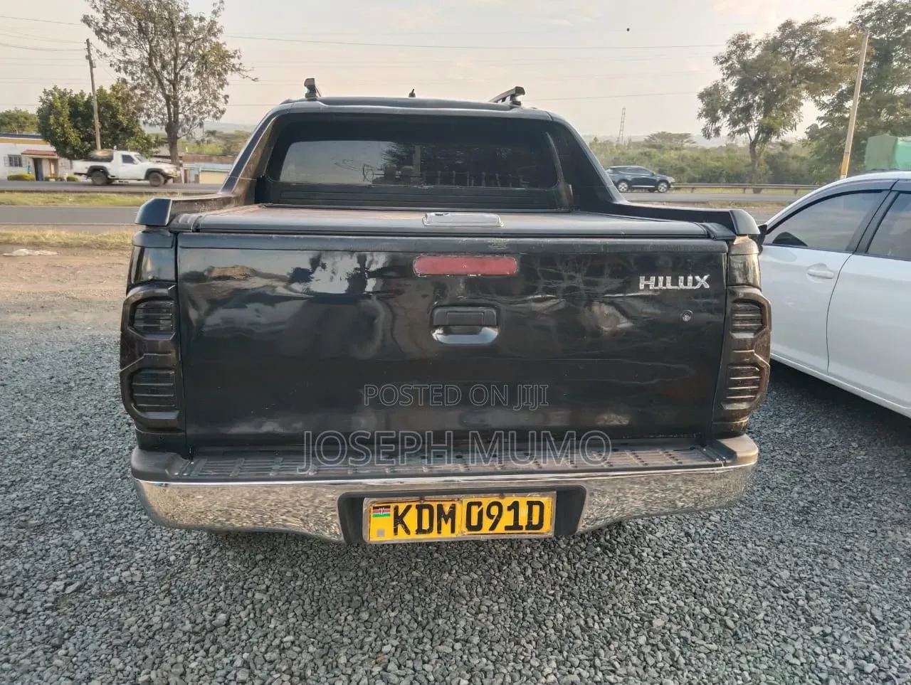 Toyota Hilux 2013 Black