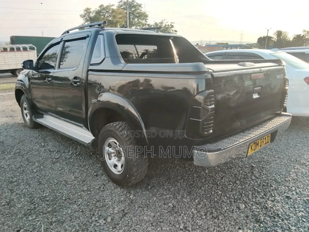 Toyota Hilux 2013 Black