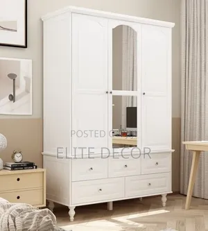 Modern Executive Assembled Wooden Wardrobe – Stylish & Spacious