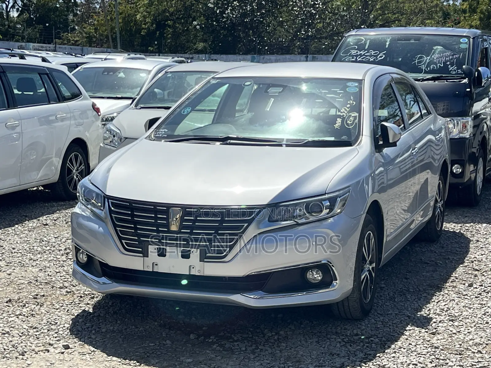 Toyota Premio 2019 Silver