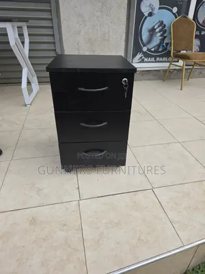 Black 3 Drawers Wooden Pedestal