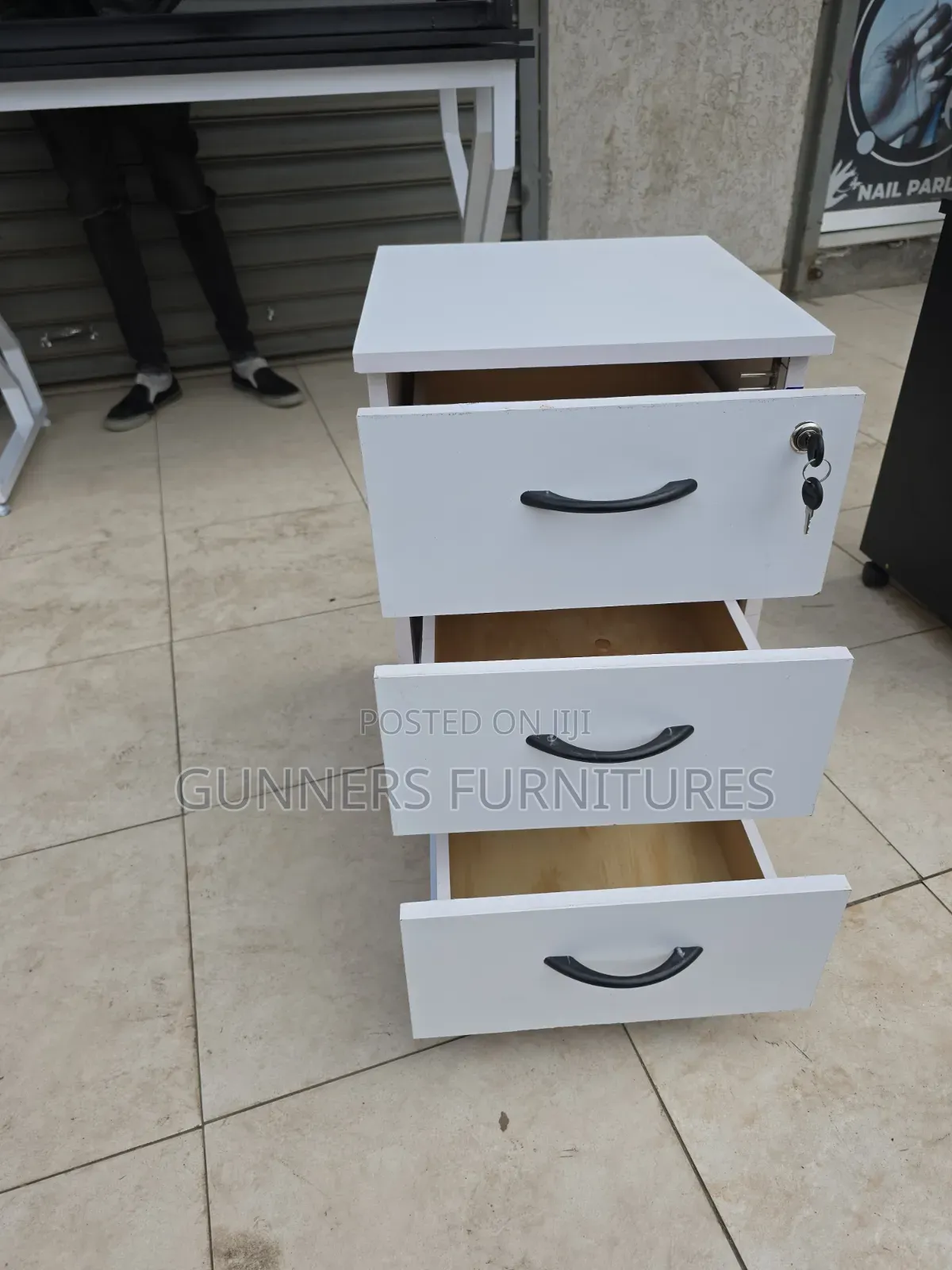 White 3 Drawers Office Pedestal