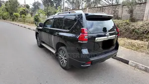 Toyota Land Cruiser 2019 Black