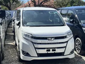 Toyota Noah 2019 White