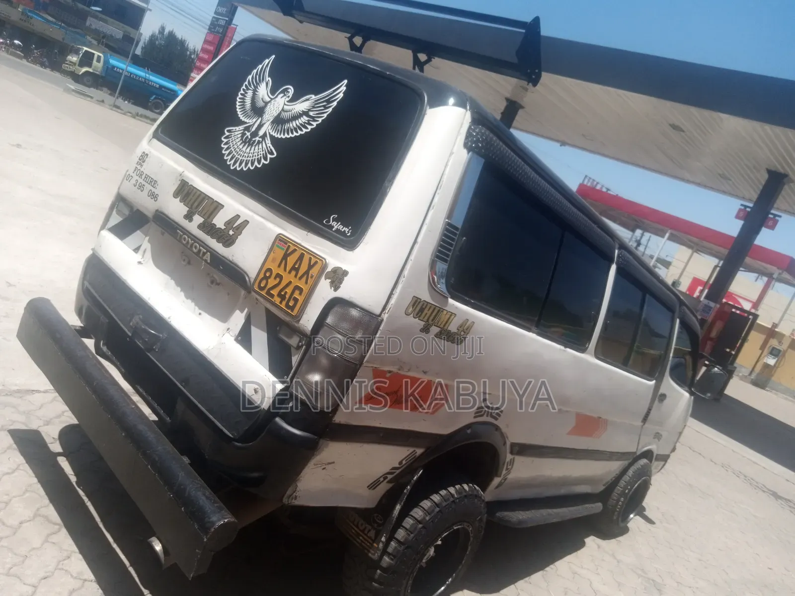 Toyota HiAce 2002 White