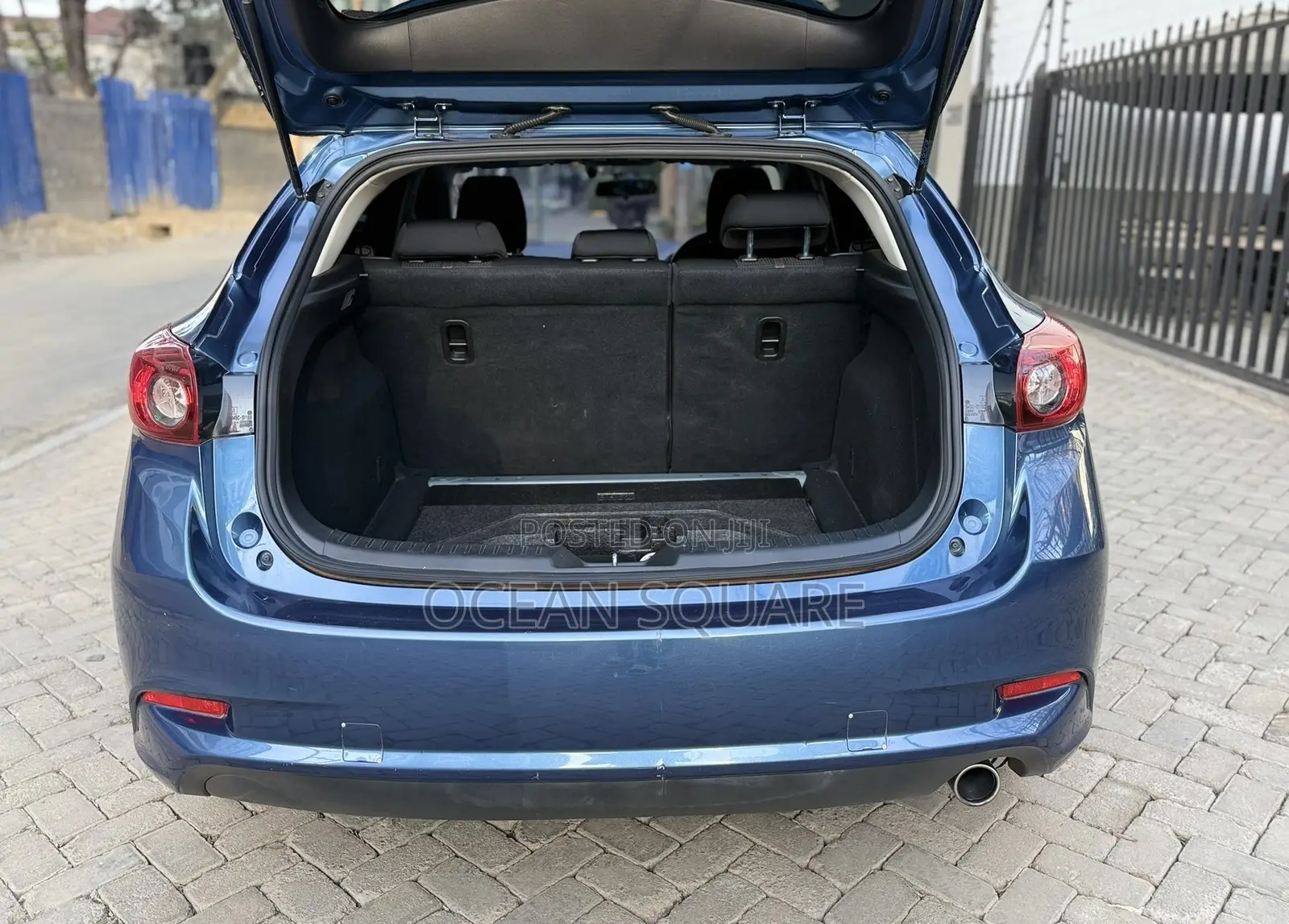 Mazda Axela 2016 Blue