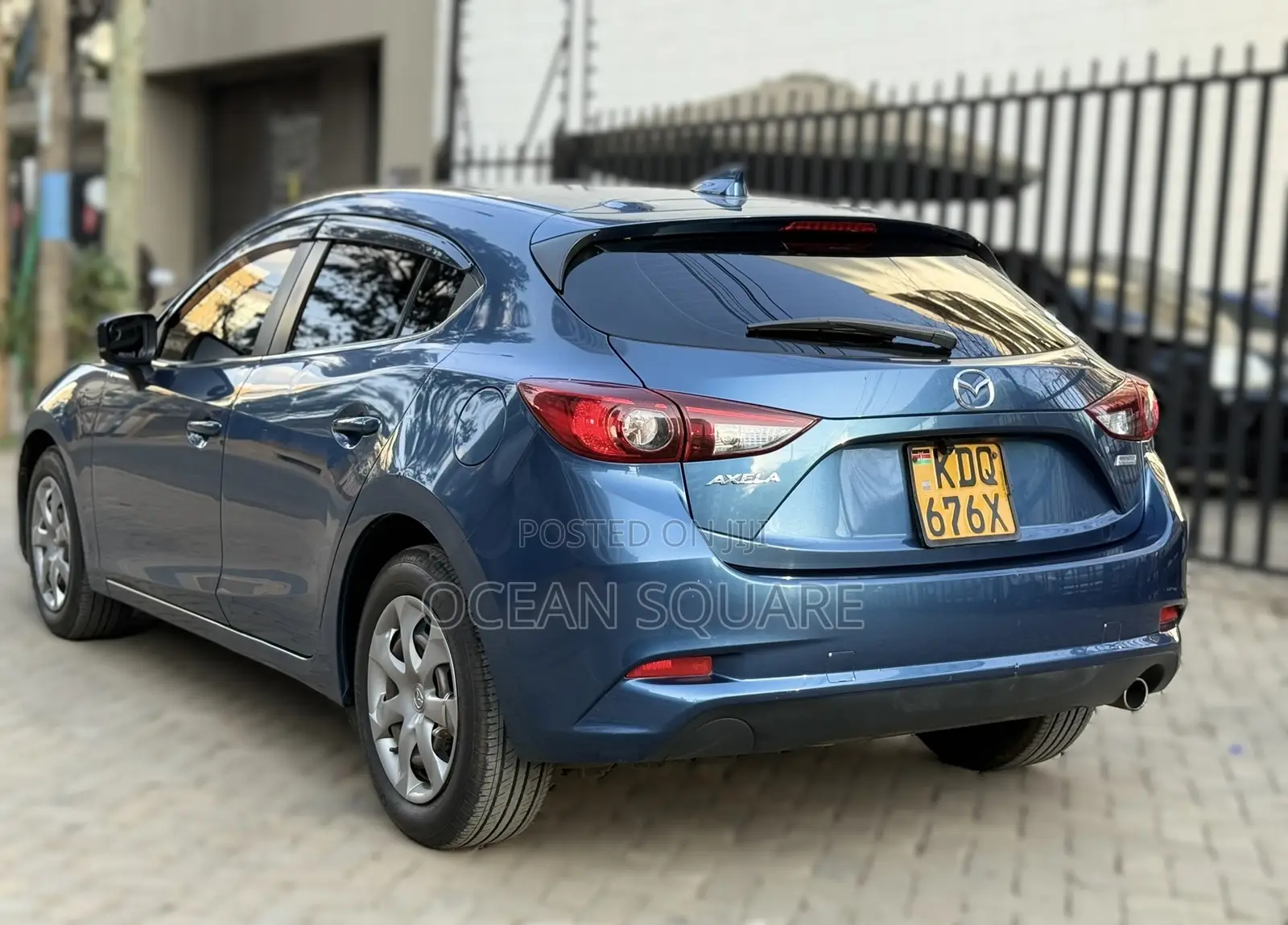 Mazda Axela 2016 Blue