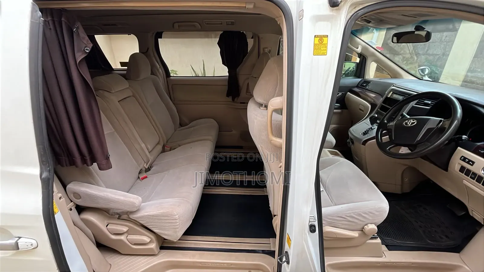 Toyota Vellfire Z 2.4 FWD 7-Seater 2012 White