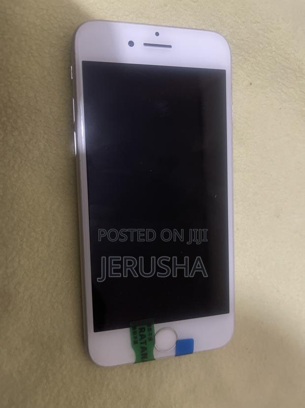 New Apple iPhone 7 32 GB Silver