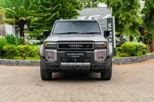 Toyota Land Cruiser Prado 2.8 2024 Brown