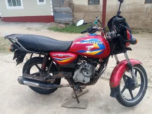 Bajaj Boxer 150 UG 2023 Red