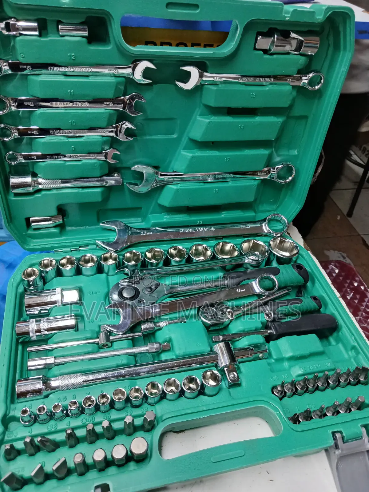 82pcs Wrench Tool Set