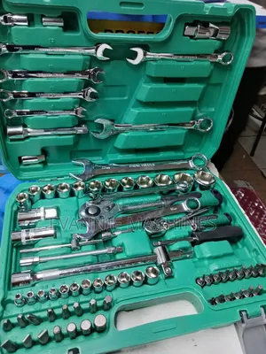 82pcs Wrench Tool Set