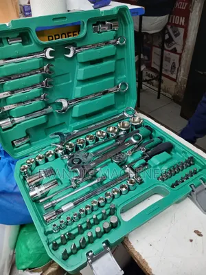 82pc Wrench Tool Set