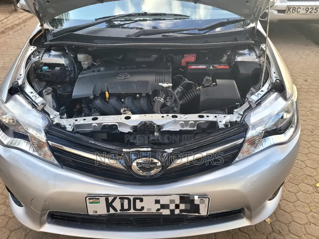 Toyota Corolla Fielder 2014 Silver