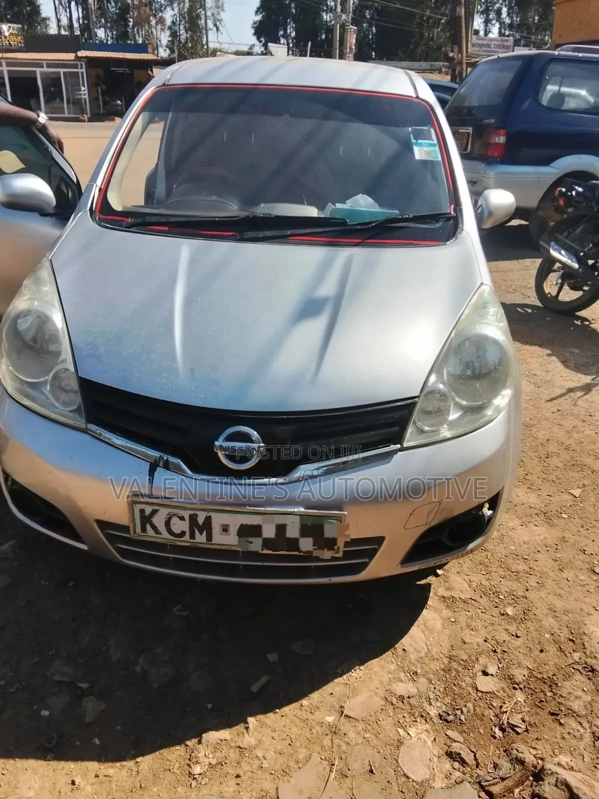 Nissan Note 2011 Silver