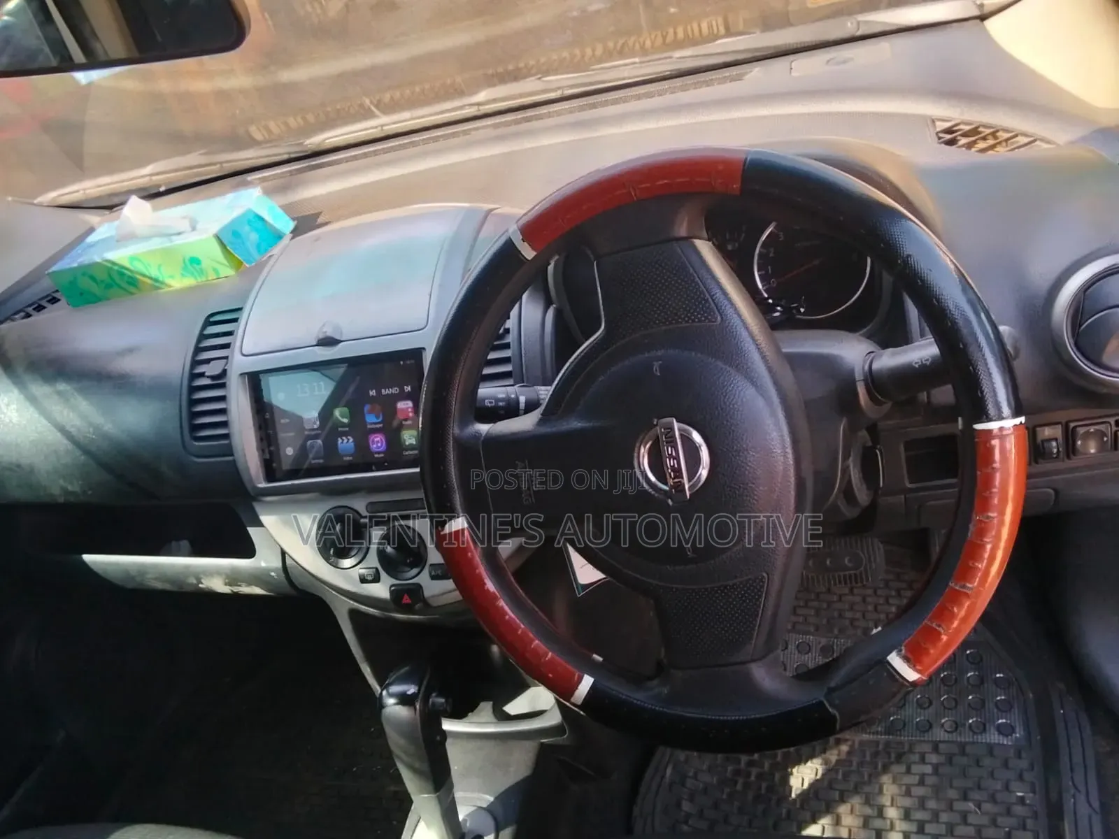 Nissan Note 2011 Silver