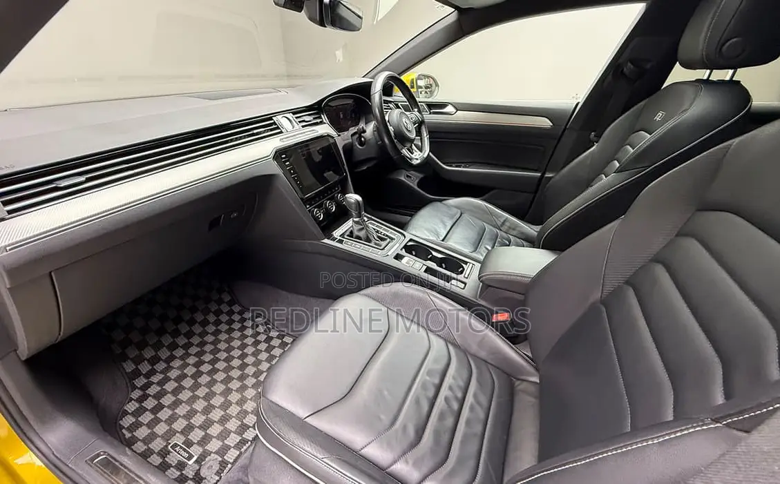 Volkswagen Arteon 2.0T SEL FWD 2019 Yellow