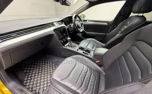 Volkswagen Arteon 2.0T SEL FWD 2019 Yellow