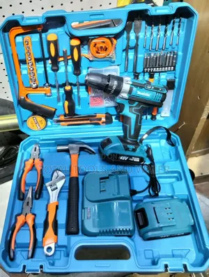 Technical Makita Drill Rechargeable 2 Battery 48v and Accessories