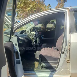 Toyota Vitz 2010