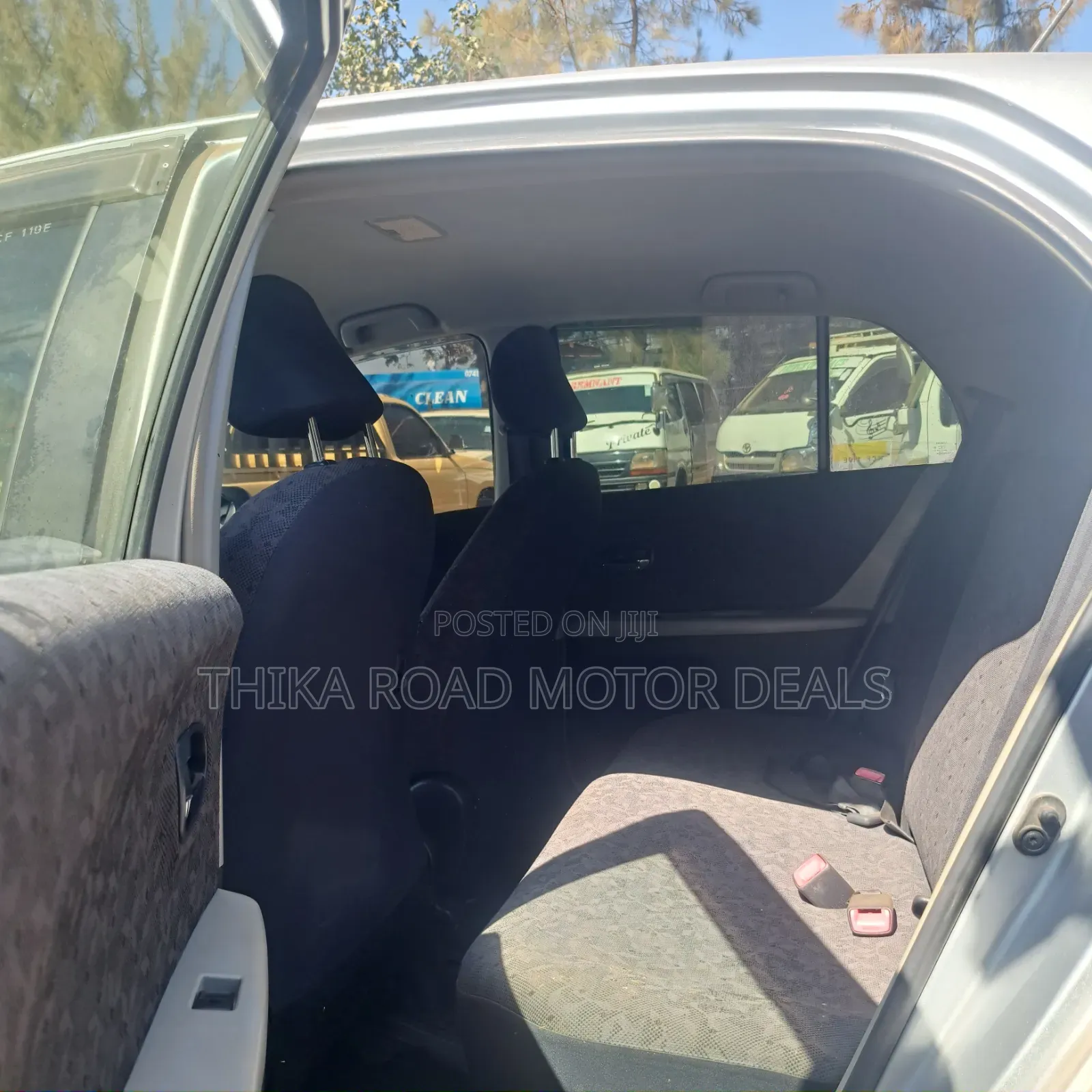 Toyota Vitz 2010