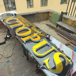 3D and 2D Signage
