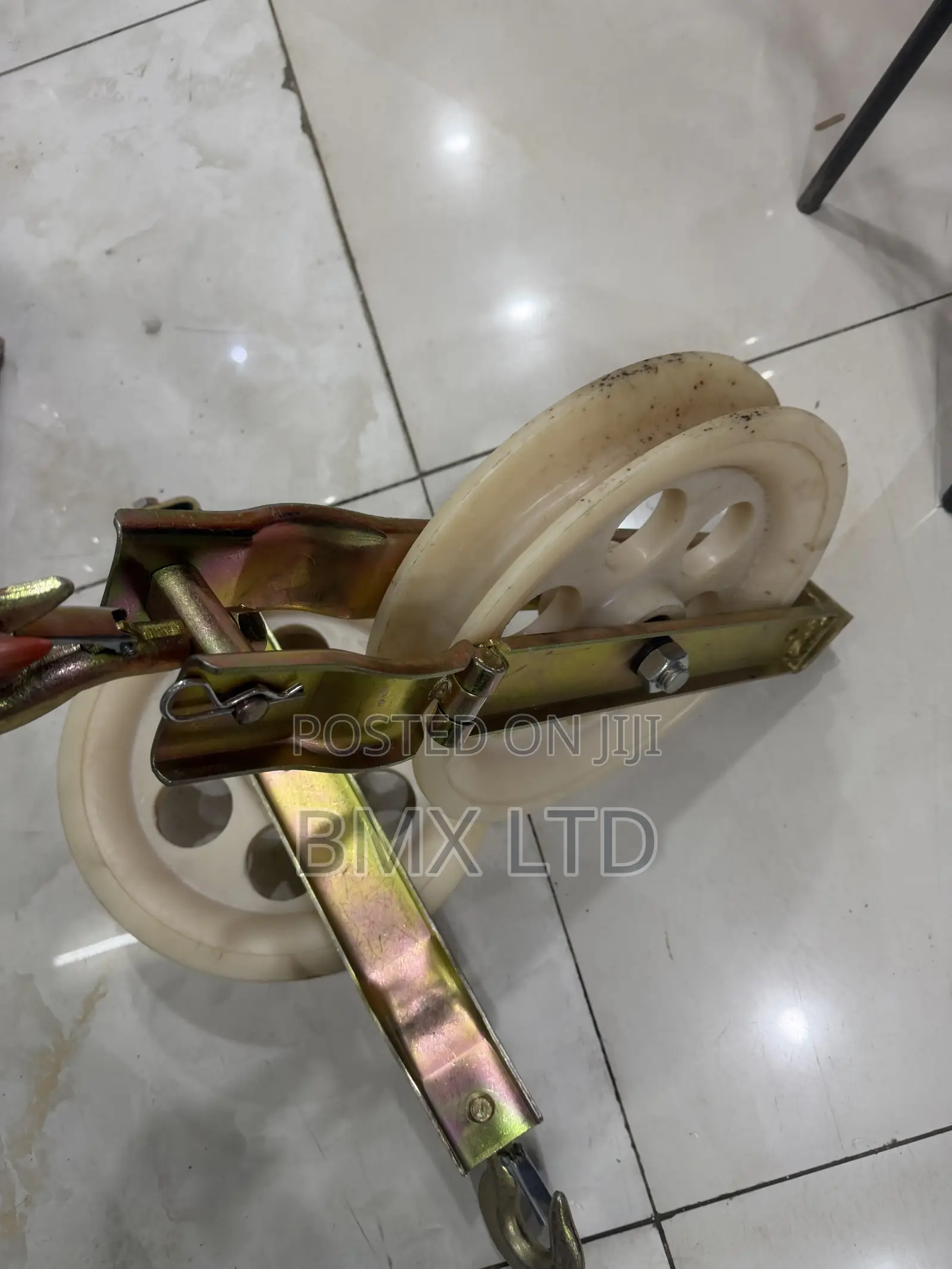 Overhead Wire Hoist Pulley With Safety Swivel Latch