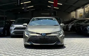 Toyota Corolla Hatchback 2019 Ivory