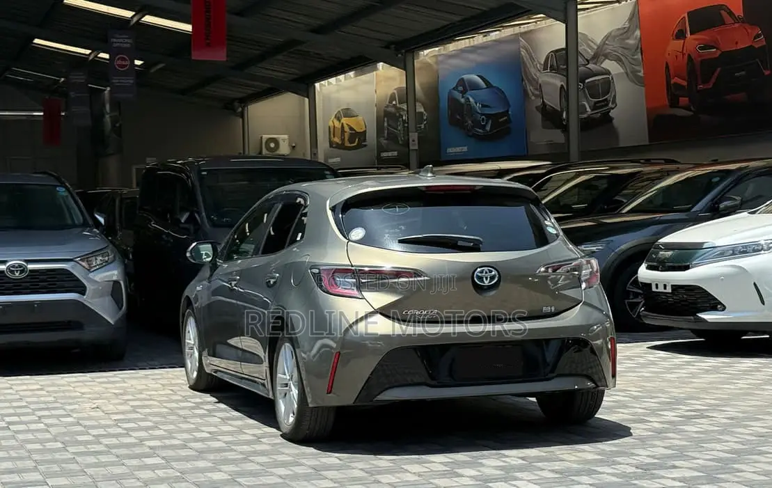 Toyota Corolla Hatchback 2019 Ivory